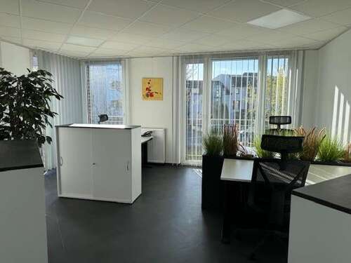 Foto - Büro in Köln 490,00 € 23 m² - 490,00&nbsp;EUR Kaltmiete, ca.&nbsp; 23,00&nbsp;m&sup2;