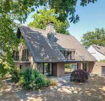 Haus zum Kaufen in Krefeld 839.000,00 € 253 m²
