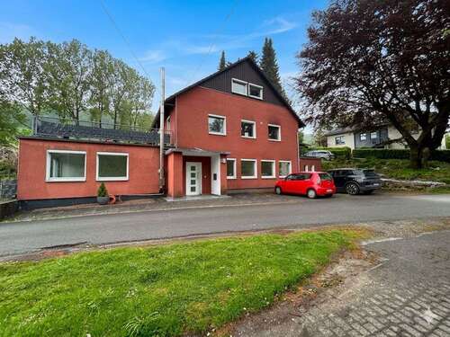 Foto - Haus zum Kaufen in Altenbeken 499.000,00 € 330 m²