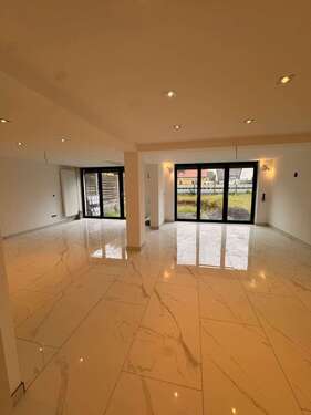 Foto - Haus zum Kaufen in Worms 653.000,00 € 141 m²