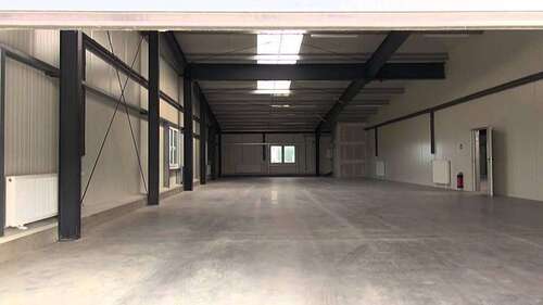 Foto - Halle in Isernhagen 1.860,00 € 400 m²