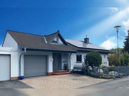 Foto - Haus zum Kaufen in Beltheim Schnellbach 349.000,00 € 255.74 m²