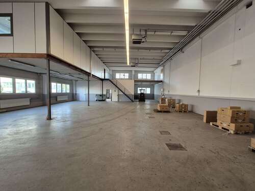 Foto - Halle in Filderstadt Bernhausen 4.450,00 € 435 m²