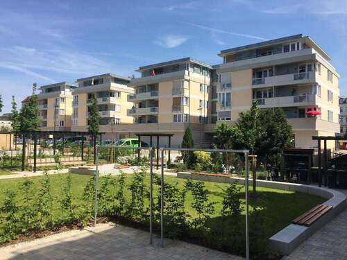 Foto - Wohnung zum Mieten in Zwickau 800,00 € 80 m²