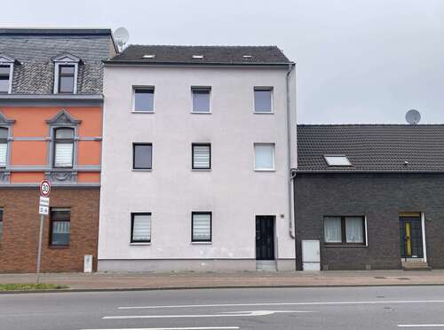 Foto - Haus zum Kaufen in Oberhausen 400.000,00 € 369 m²