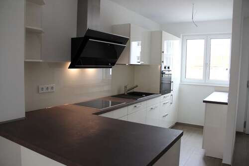 Foto - Haus zum Mieten in Wiesbaden (Künstlerviertel) 2.400,00 € 122 m²