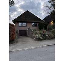 Haus zum Mieten in Rellingen 3.100,00 € 180 m²