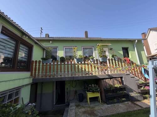 Foto - Haus zum Kaufen in Bexbach 285.000,00 € 250 m²