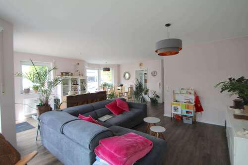 Foto - Haus zum Mieten in Aystetten 2.100,00 € 150 m²