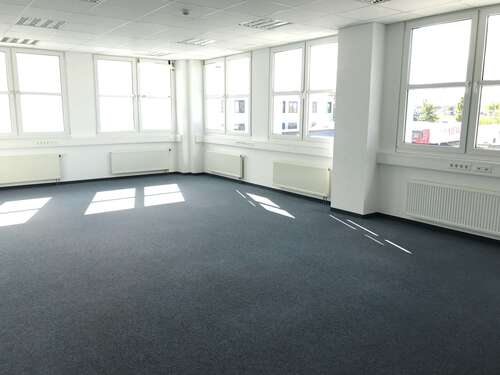 Foto - Büro in Holzgerlingen 939,00 € 80 m²