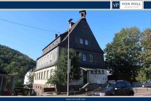 Foto - Haus zum Kaufen in Niederbrombach 549.000,00 € 450 m²