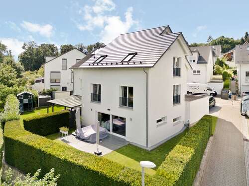 Foto - Haus zum Kaufen in Ebersteinburg 995.000,00 € 253 m²