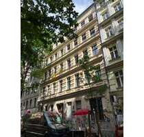 Wohnung zum Kaufen in Berlin 215.000,00 € 120 m²