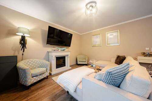 Foto - Haus zum Mieten in Hage 1.800,00 € 120 m²