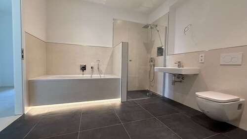 Foto - Wohnung zum Mieten in Rötha 1.248,00 € 96 m²