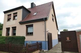 Foto - Haus zum Kaufen in Börde-Hakel 99.000,00 € 100 m²