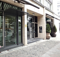 Einzelhandel in Berlin 7.327,00 € 206 m²