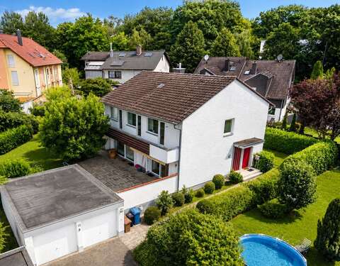 Foto - Haus zum Kaufen in Kelkheim 995.000,00 € 209.13 m²