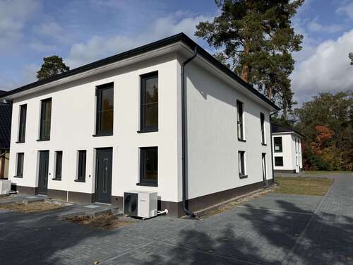Foto - Haus zum Kaufen in Blankenfelde-Mahlow 590.000,00 € 120 m²