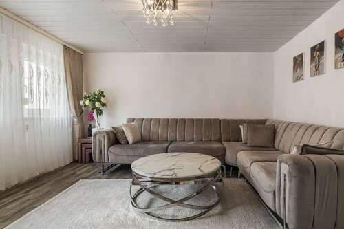 Foto - Haus zum Kaufen in Birkenfeld 450.000,00 € 218 m²