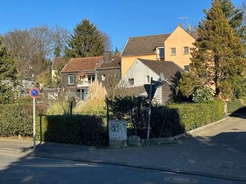 Foto - Haus zum Kaufen in Düsseldorf 1.240.000,00 € 482 m²