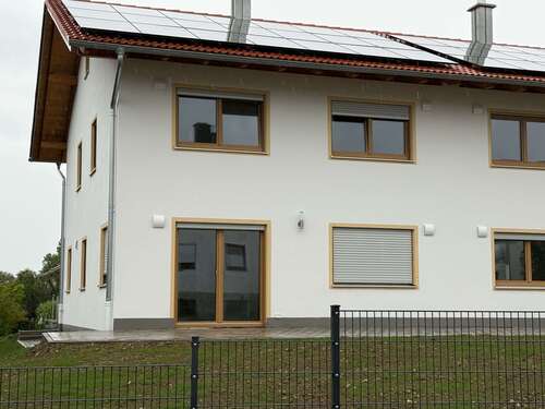 Foto - Haus zum Mieten in Trostberg-Heiligkreuz 1.595,00 € 140 m²