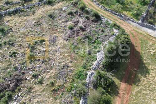 Foto - Grundstück zu verkaufen in Šibenik - Okolica 75.000,00 € 1000 m²