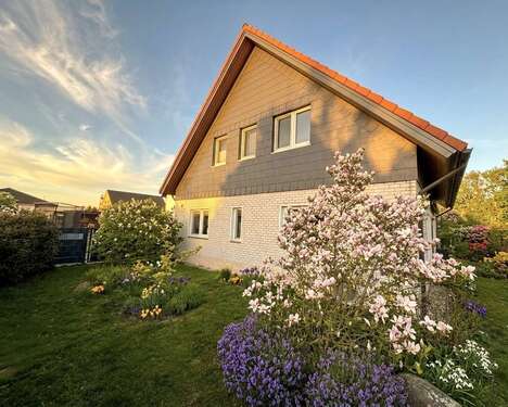 Foto - Haus zum Kaufen in Schkopau 329.000,00 € 123 m²