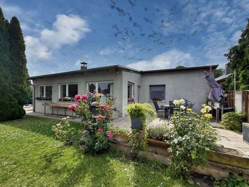 Foto - Haus zum Kaufen in Hötensleben 169.000,00 € 280 m²