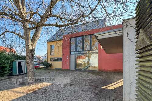 Foto - Haus zum Kaufen in Reutlingen Oferdingen 1.175.000,00 € 486 m²