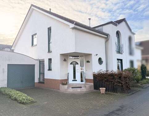 Foto - Haus zum Kaufen in Sankt Augustin 486.200,00 € 125 m²