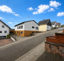 Haus zum Kaufen in Wadgassen 179.000,00 € 209 m²