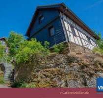 Haus zum Kaufen in Weilrod 215.000,00 € 216 m²