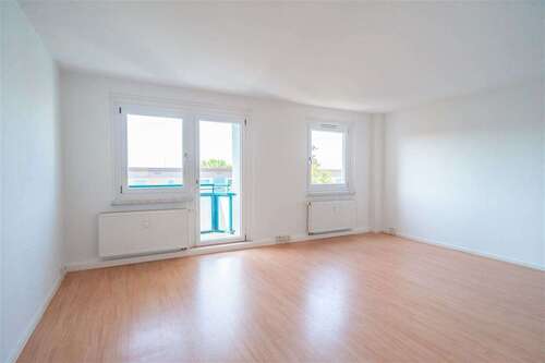 Foto - Wohnung zum Mieten in Chemnitz 377,00 € 67.26 m²