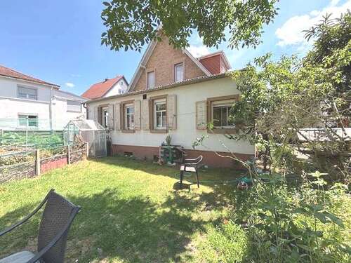 Foto - Haus zum Kaufen in Mörfelden-Walldorf 650.000,00 € 181.23 m²