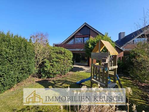 Foto - Haus zum Kaufen in Achim 368.000,00 € 181.89 m²