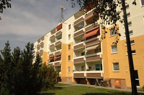 Foto - Wohnung zum Mieten in Böhlen 446,40 € 62 m²