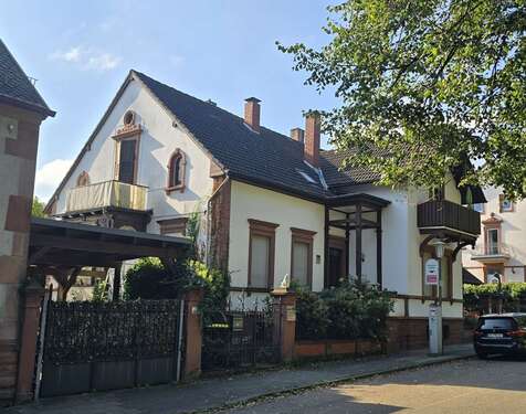 Foto - Haus zum Kaufen in Kaiserslutern 470.000,00 € 200 m²