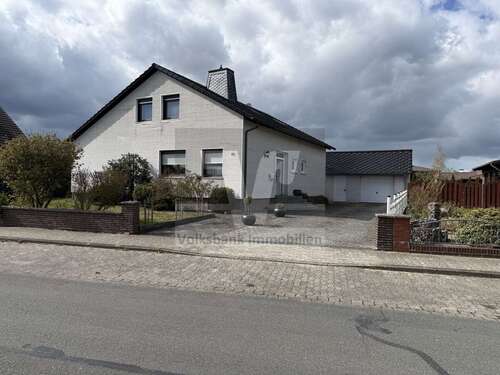 Foto - Haus zum Kaufen in Brome 249.000,00 € 191 m²