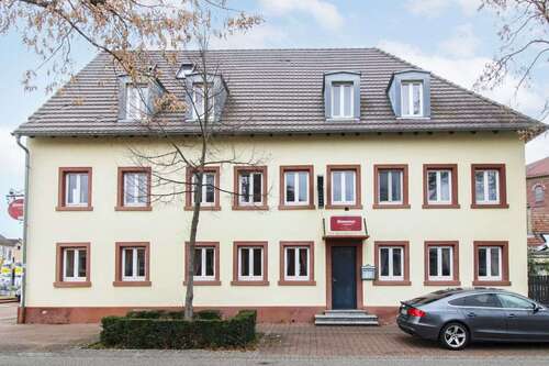 Foto - Haus zum Kaufen in Rheinstetten 649.000,00 € 479 m²