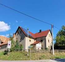 Haus zum Kaufen in Langenleuba-Niederhain 99.000,00 € 160 m²