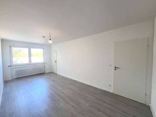 Foto - Wohnung zum Mieten in Duisburg Untermeiderich 330,00 € 29 m²