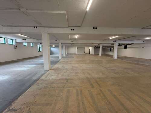 Foto - Halle in Langenfeld 2.500,00 € 700 m²