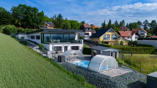 Foto - Haus zum Kaufen in Zwickau 1.599.000,00 € 288 m²