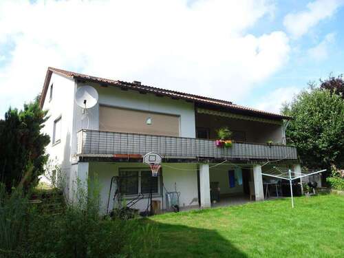 Foto - Haus zum Mieten in Herzogenaurach 1.200,00 € 102 m²