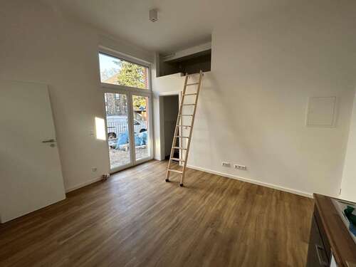 Foto - Wohnung zum Mieten in Ludwigshafen am Rhein 570,00 € 18 m²