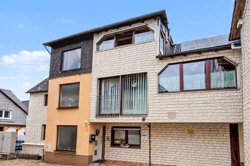 Foto - Haus zum Kaufen in Eschenburg 249.000,00 € 325 m²