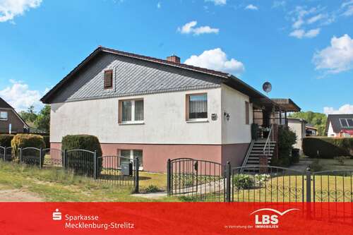 Foto - Haus zum Kaufen in Mirow 240.000,00 € 140 m²