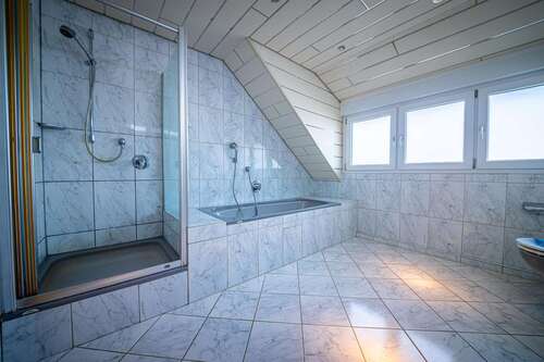 Foto - Wohnung zum Mieten in Baden-Baden 990,00 € 119 m²