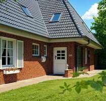 Haus zum Kaufen in Husum 495.000,00 € 250 m²